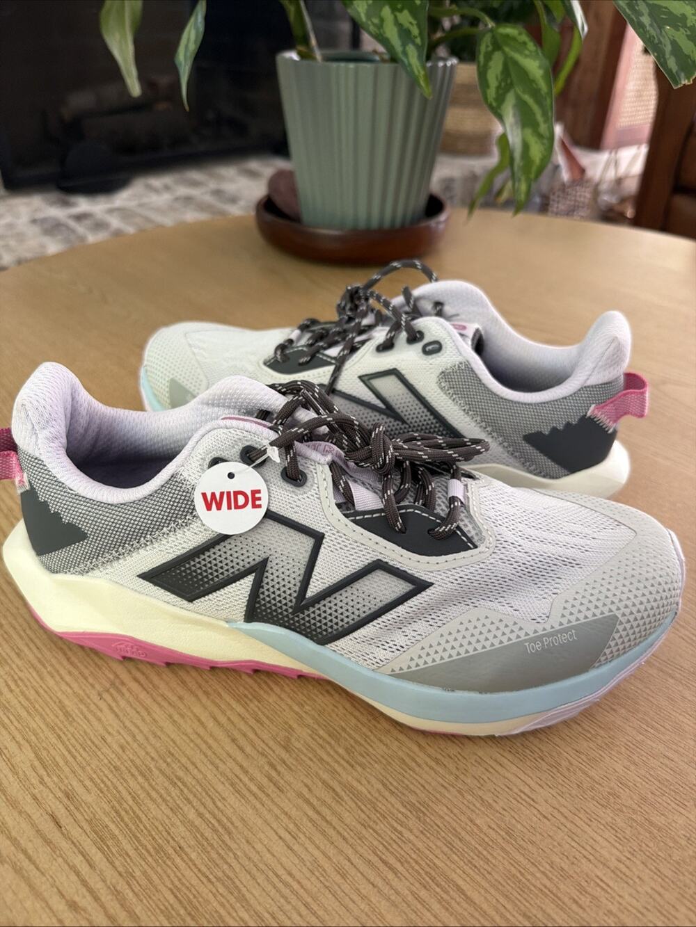 New Balance Nitrel v6 Womens 9.5 Wide Grey Matter Trail Shoe WTNTRLG6 NWT
